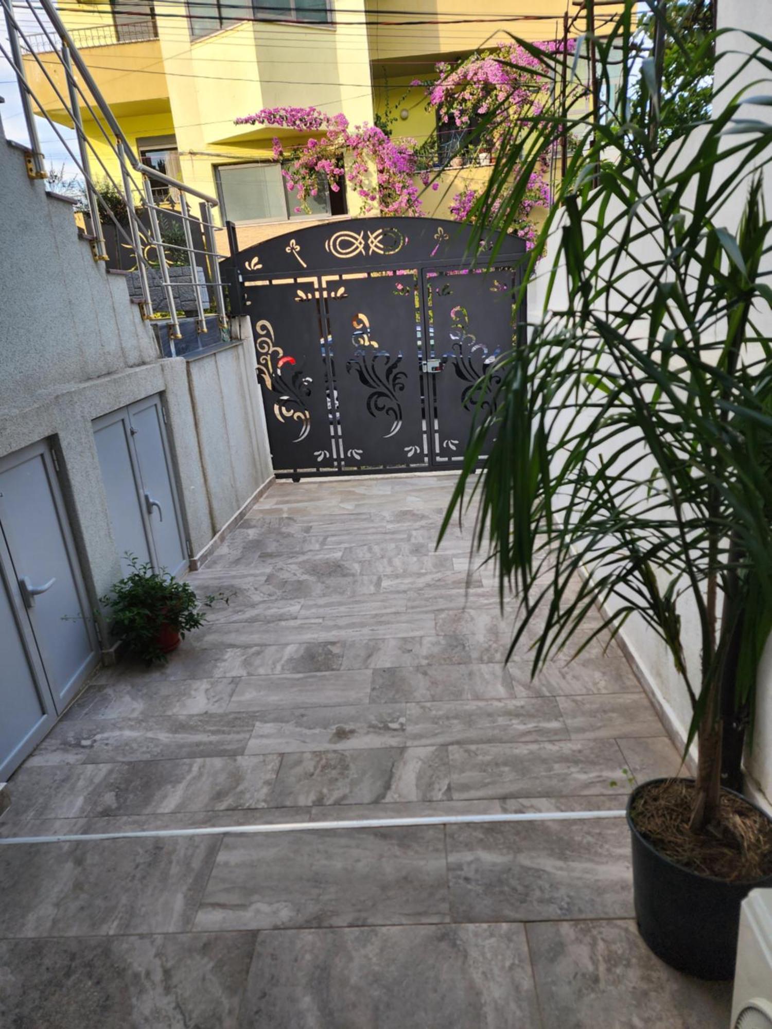 Eden Guesthouse Durres Luaran gambar